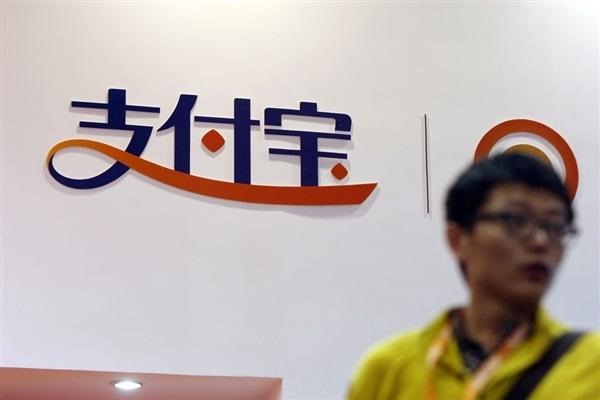 淘宝店铺给别人代运营，对自己的店铺和支付宝账户有安全隐患吗?